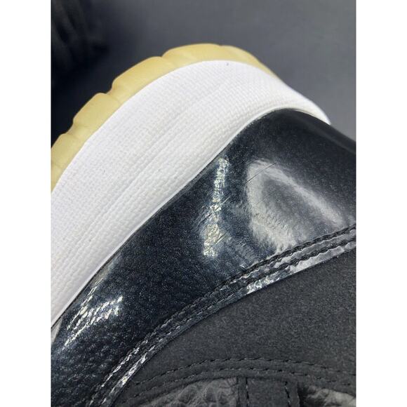 Size 8.5 - Jordan 11 Retro 72-10 2015 378037-002 main image 11
